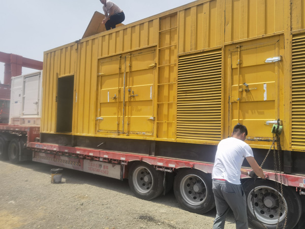 天山发电机出租100KW发电机需要什么规格的电缆线?